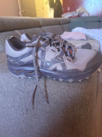 Used Mizuno Wave Mujin 6 2022 Running Shoes