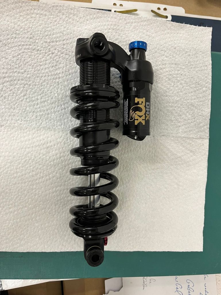 Fox Fox DHX Factory, 2026, 205x65 Trunnion, 400lbs Feder