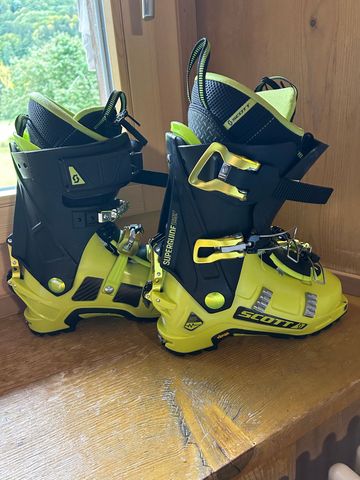 Używany Scott 2023 2023 Skiing & Skitouring