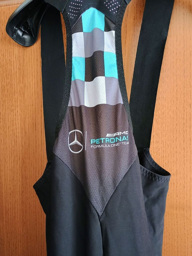 Używany Assos AMG Petronas 2022 bike — zdjęcie 5 z 6