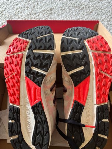 Brugt New Balance 1050 V4 2024 bike — billede 3 af 4