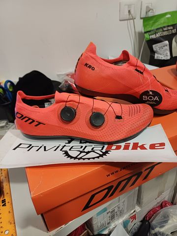 Used Dmt SCARPE KR0 CORAL 42 - M001022KR0-A-R2-0003-42 2023 Cycling Shoes