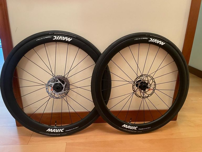Brugt Mavic Cosmic S 42 Disc Wheelset 2025 bike — billede 1 af 4