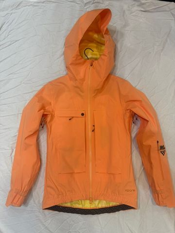 Black Crows Freebird Xpore Jacket 2024 Wintersport Clothing de segunda mano