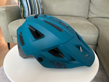 Used iXS Trigger AM Helmet bike — image 5 of 6