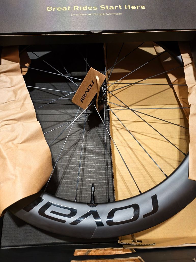 Equipements Velos Roue Roval Occasion Chambres Roues Roue Carbone