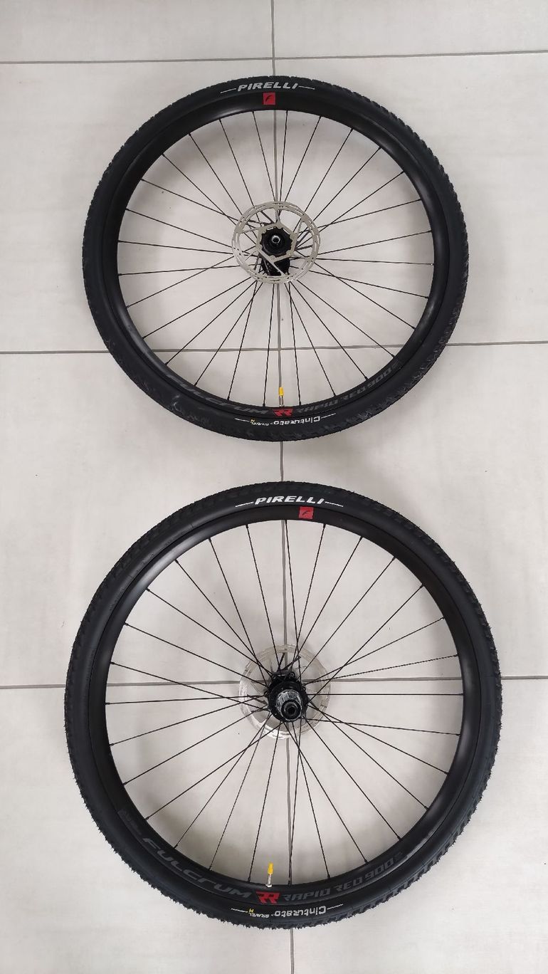 Fulcrum Rapid Red 900 2024