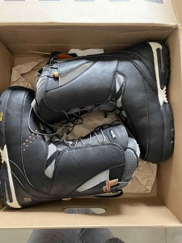 Used Nitro femme 38 2/3 Snowboarding & Splitboarding