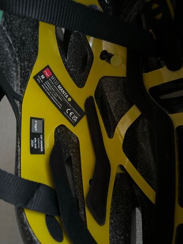 Brugt MET Manta MIPS 2024 bike — billede 6 af 6