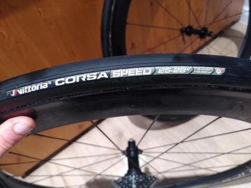 Used Aerycs Aero WT 2018 bike — image 2 of 6
