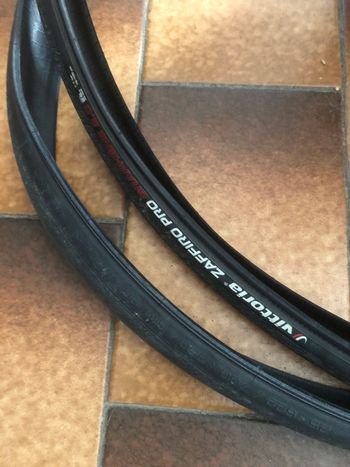 Used Vittoria zaffiro bike
