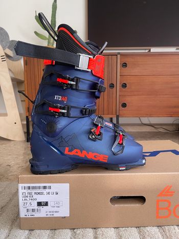Použité Lange XT3 140 LV Pro Model – Taille 27.5 – Neuves 💶 Prix : 560 Skiing & Skitouring