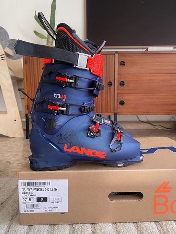 Lange XT3 140 LV Pro Model – Taille 27.5 – Neuves 💶 Prix : 560 Skiing & Skitouring d'occasion