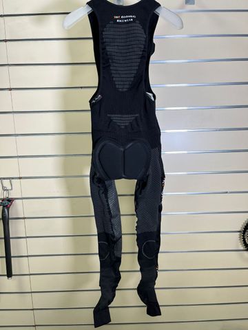 Tweedehands x-bionic windskin bib tight bike — afbeelding 2 van 3