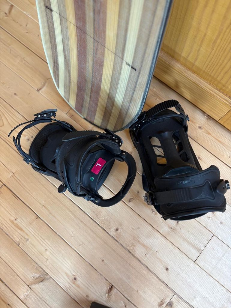 Used Dreamscape Snowboard Dreamscape snb 100 + fixations 2023 bike — image 2 of 2
