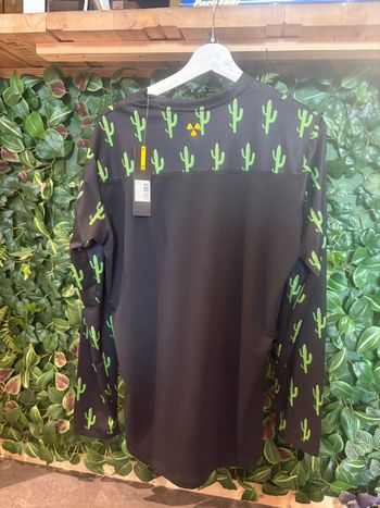 Brugt Nukeproof Blackline Long Sleeve Jersey LTD 2024 bike — billede 2 af 2