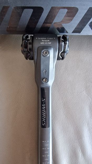 Used S-Works Tarmac SL7 300mm Seatpost 0-20mm offset 2022 bike — image 3 of 5