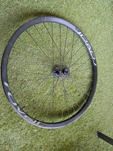 Brugt Roval Alloy DH 27.5 Front Wheel bike — billede 6 af 6