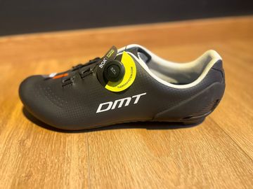 Brugt DMT D5 Preto bike — billede 3 af 4