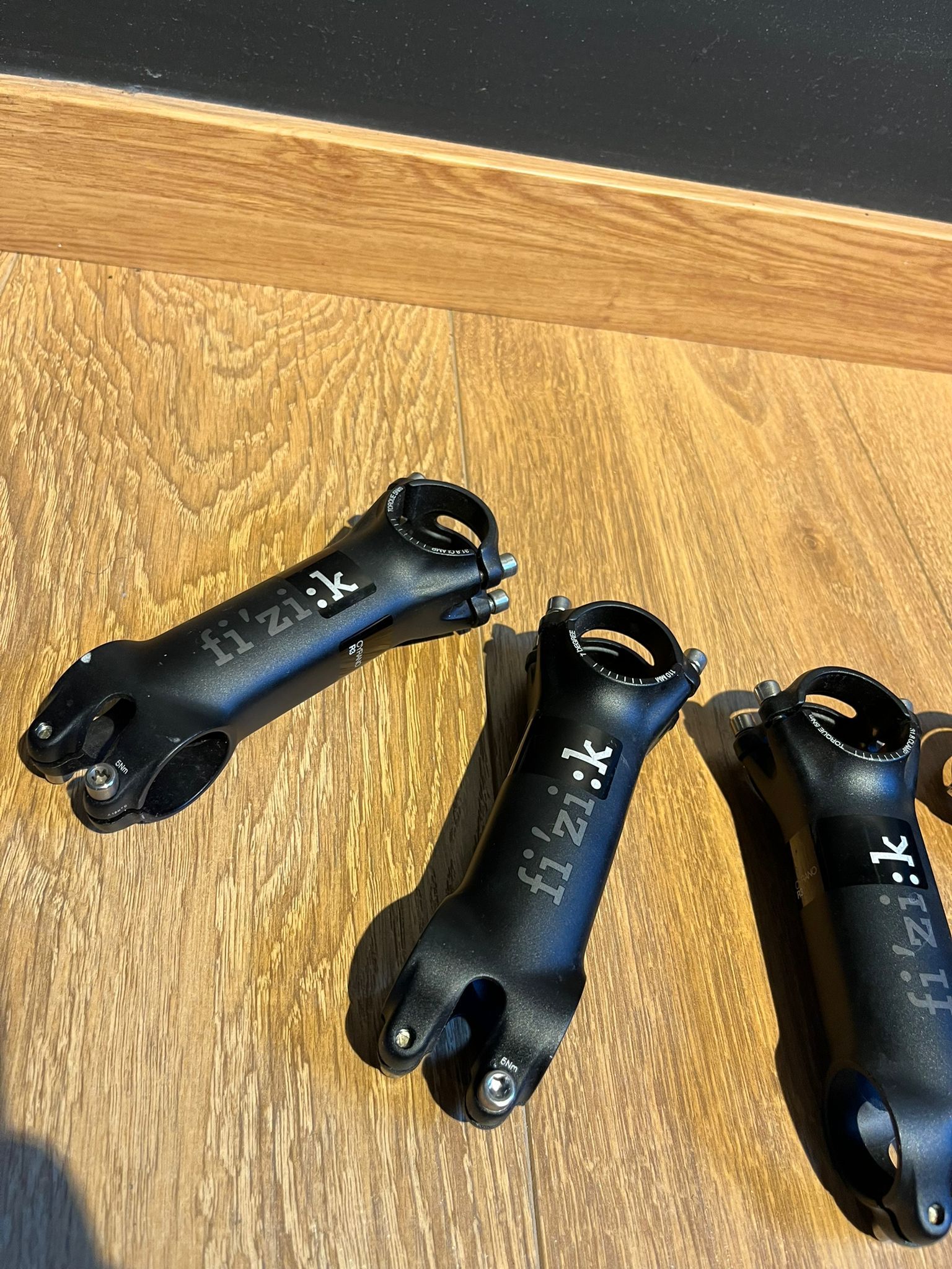 Fizik Cyrano R3