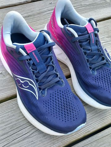 Used Saucony Ride 18 2025 Running Shoes