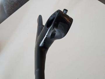 Used Pinarello Handlebar 2023 bike — image 5 of 6