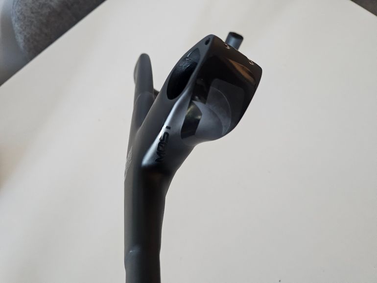 Used Pinarello Handlebar 2023 bike — image 5 of 6