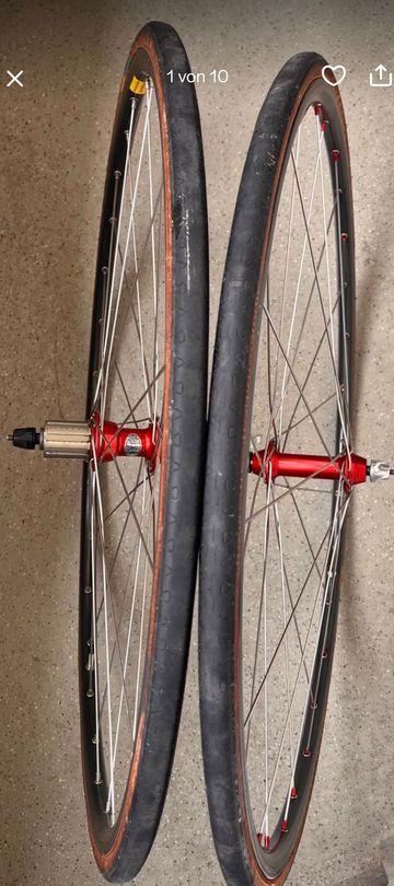 Käytetty Mavic Ceramic Laufradsatz mit Bees-Naben 28 Zoll Wheels