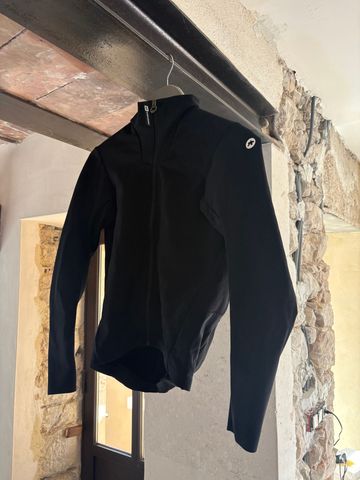 Käytetty Assos Veste Winter Jacket 2024 Cycling Clothing