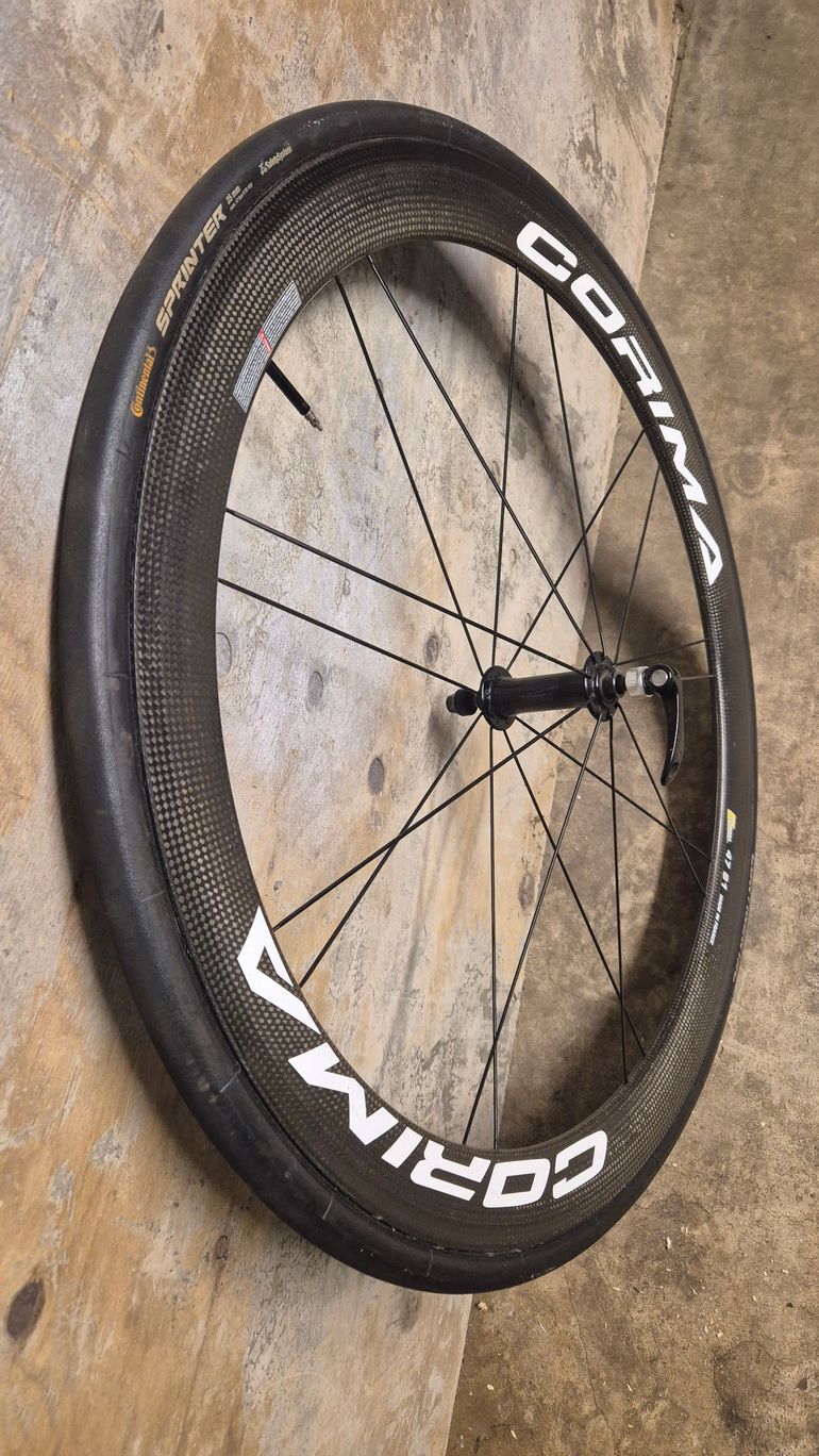 ROUE AVANT 4 BATONS A PNEU - Corima