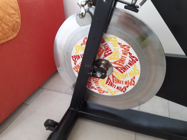 Used Rizzato SpinLinea Rizzato SpinLinea Spinbike Volano 30 Kg No Spedizione bike — image 3 of 6