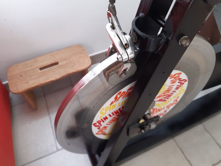 Used Rizzato SpinLinea Rizzato SpinLinea Spinbike Volano 30 Kg No Spedizione bike — image 2 of 6