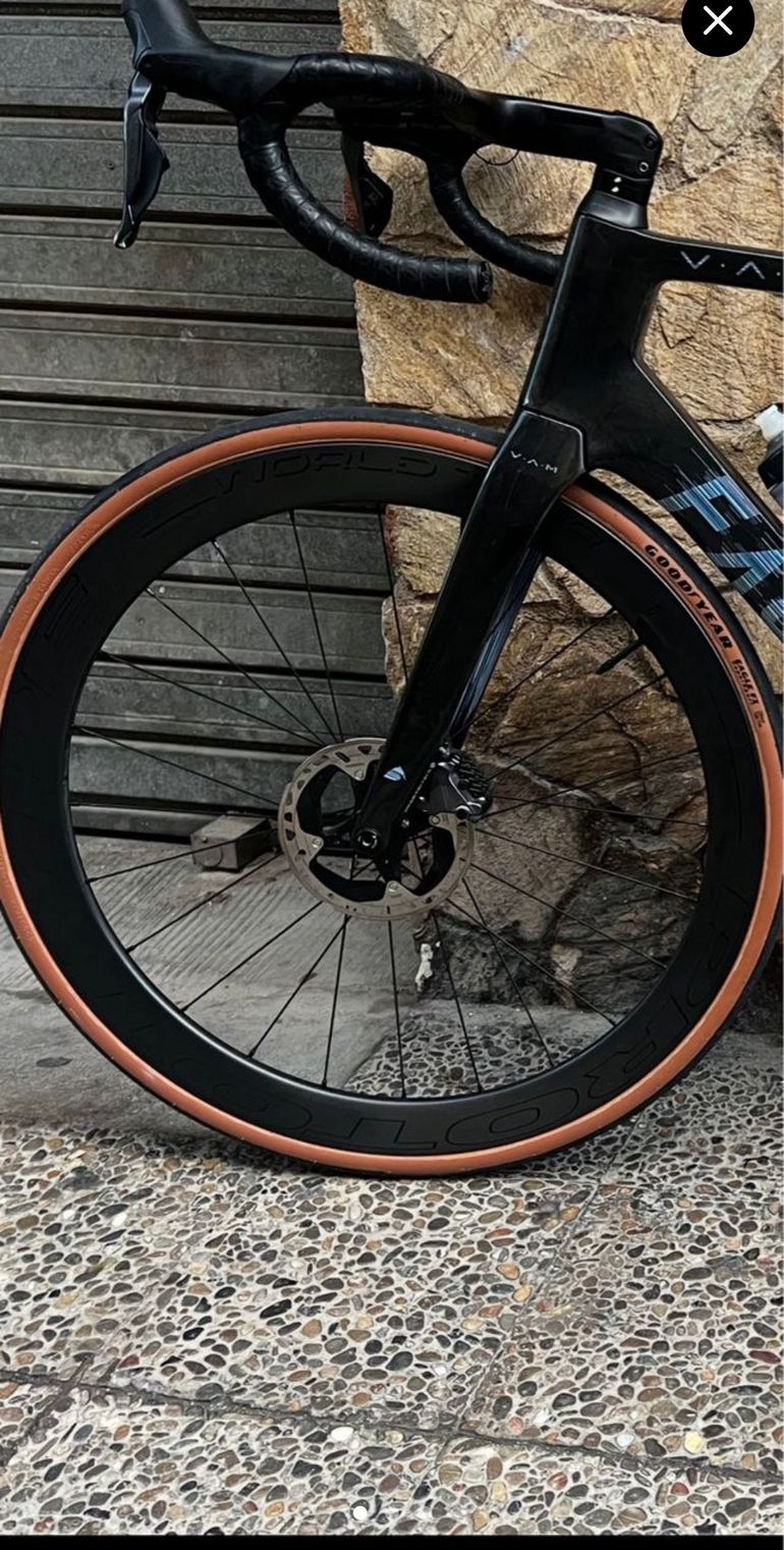 Used Prototype World Tour Disc 5 Wheelset 2024 bike — image 1 of 3