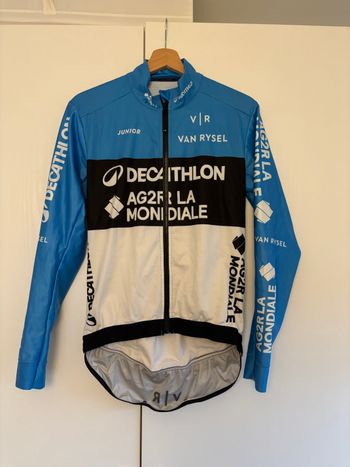Gebrauchtes Van Rysel Jacket Estonian Champion 2025 bike — Bild 1 von 5