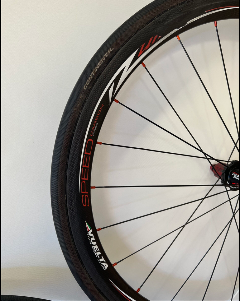 Used Ruote Vuelta Speed Carbon 40 tubolari Shimano 11v. bike — image 3 of 4