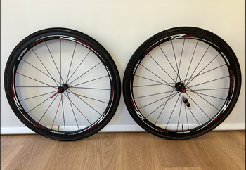 Used Ruote Vuelta Speed Carbon 40 tubolari Shimano 11v. bike — image 4 of 4