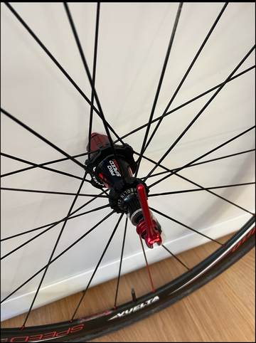 Used Ruote Vuelta Speed Carbon 40 tubolari Shimano 11v. Wheels
