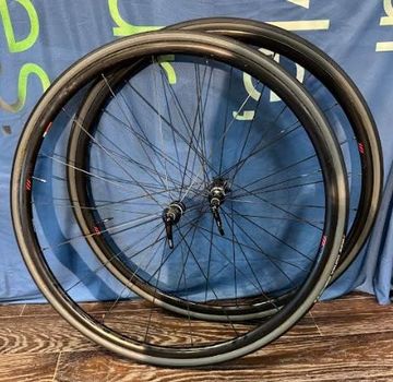 Używany Bontrager Aeolus XXX Road Wheels Wheels