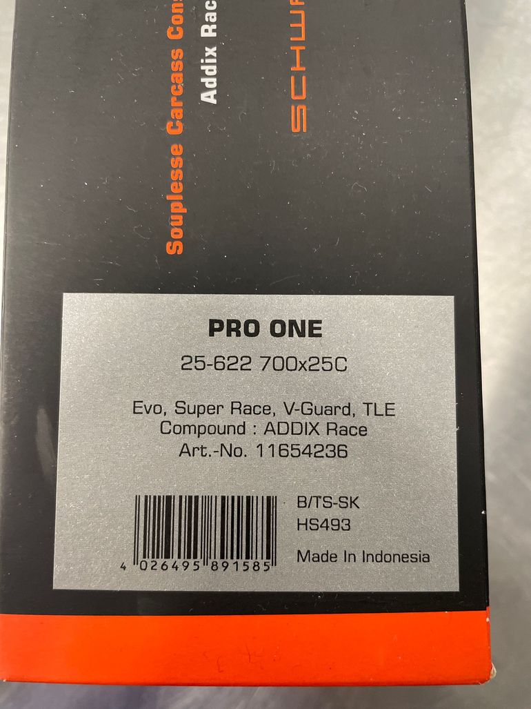 Used Schwalbe Pro One Evolution TLE Super Race V-Guard 25mm 25-622 2025 bike — image 2 of 2