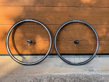 Campagnolo Proton 700c Clincher Wheelset Wheels d'occasion
