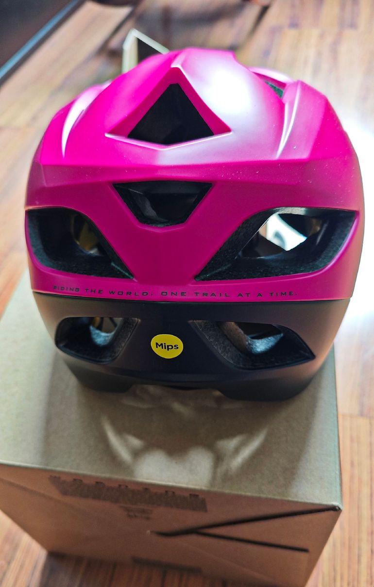 Troy Lee Flowline MIPS 2025 bike d'occasion — image 3 sur 4