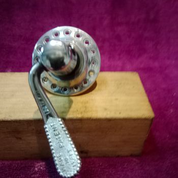 Used Campagnolo Record O.R. Front Hub 32h MTB 1992 bike — image 4 of 8
