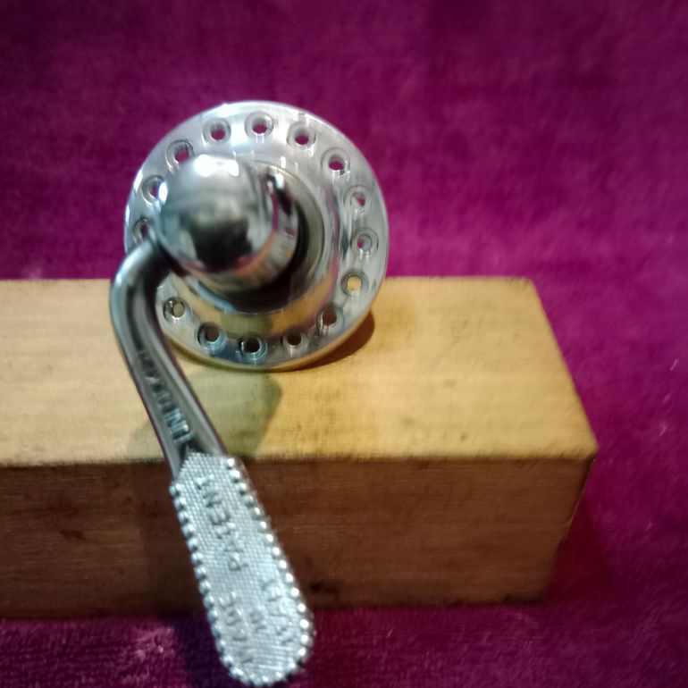 Used Campagnolo Record O.R. Front Hub 32h MTB 1992 bike — image 4 of 8