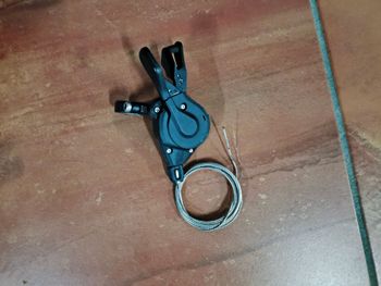 Used Shimano mando y cambio  xt 2022 bike — image 2 of 5