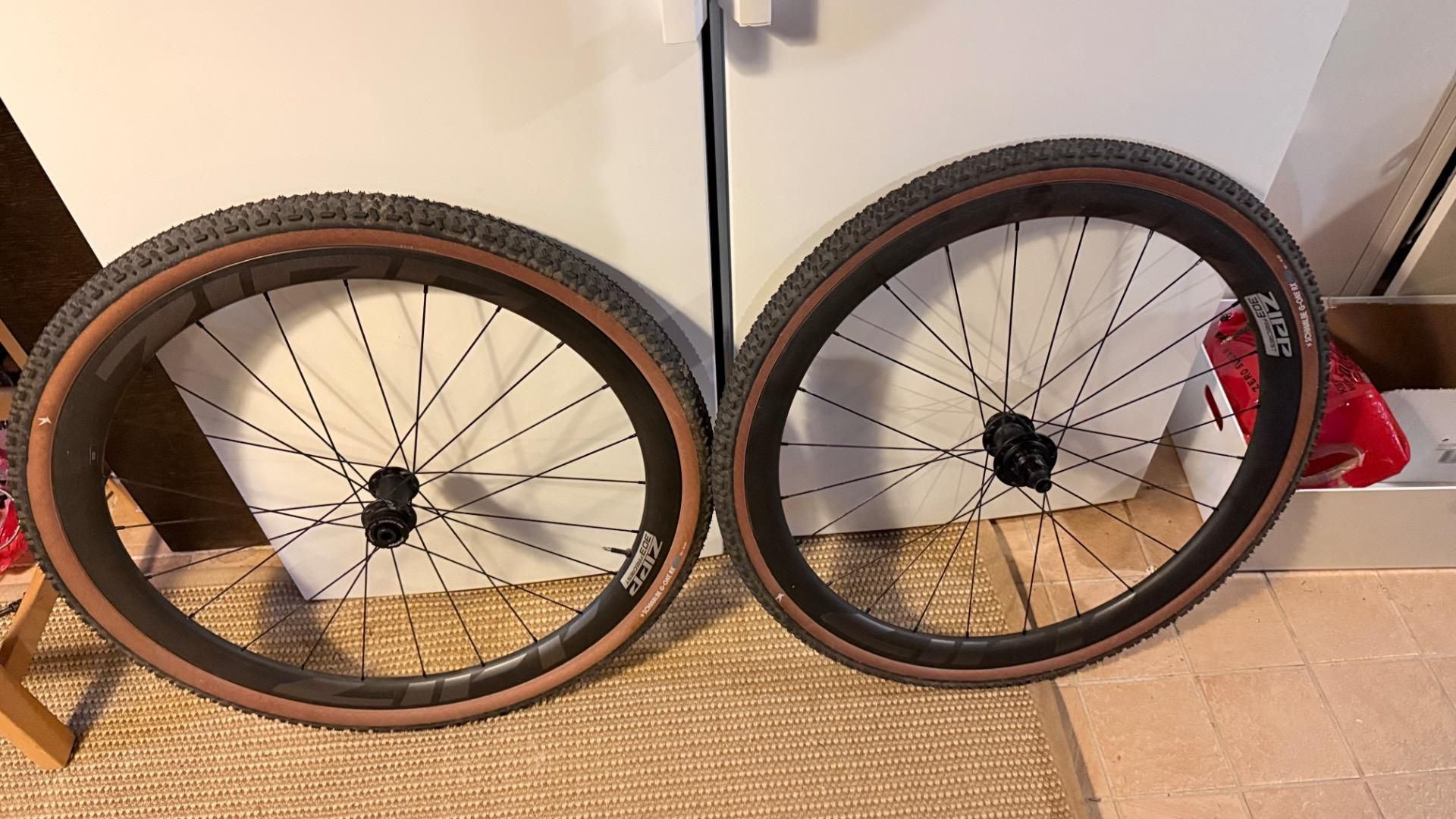 8eb4a5da-55e0-41e7-9daf-