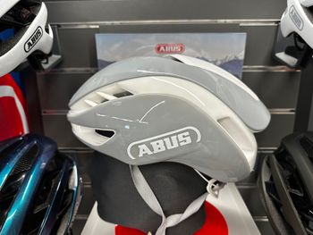ABUS Casco Abus Gamechanger 2.0 Pure Grey M bike usato — immagine 3 di 5