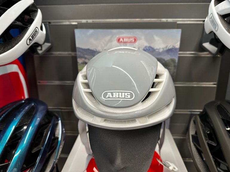 ABUS Casco Abus Gamechanger 2.0 Pure Grey M bike usato — immagine 2 di 5