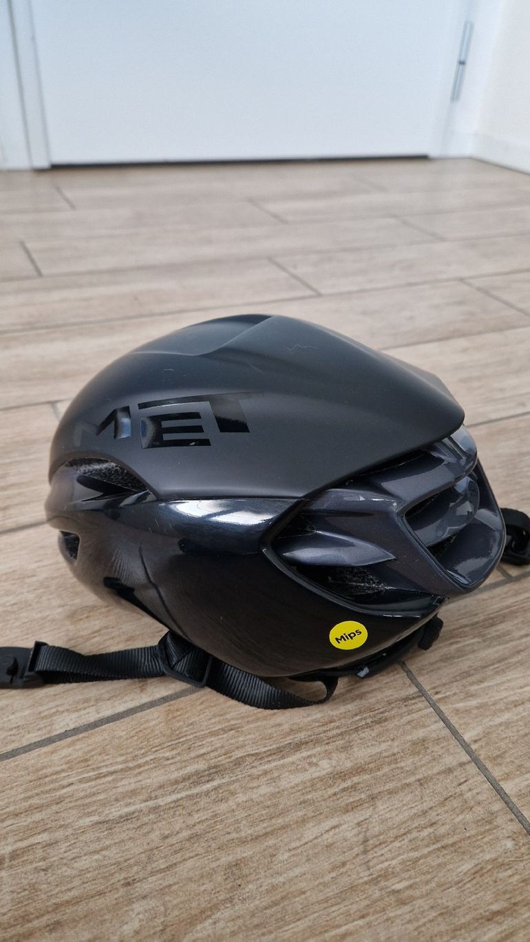 Used Met manta 2024 bike — image 3 of 5