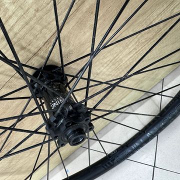 Brugt INDUSTRY NINE 305 HYDRA 2022 bike — billede 2 af 6