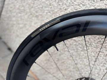 Käytetty Roval Rapide CL2 60mm - rear 2025 bike — kuva 8 / 11